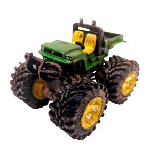 ERTL John Deere Gator 4x4 ATV 5" Diecast Plastic Green Yellow Mud Look Farm Toy